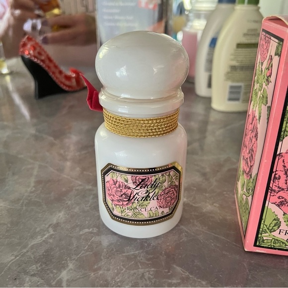 NIB Vintage Lady Shaklee Fragrance Milk Glass Candle - Picture 3 of 5